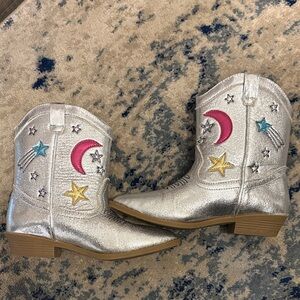 Tucker and Tate Silver Cowboy Boots with Colorful Embroidery Sz 2